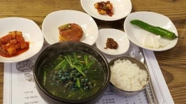 건강을 생각하는 밥집 - 다슬기탕 전문점 ‘별장’
