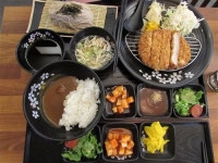 지금까지 먹어 온 돈가스와 소바는 잊으세요!