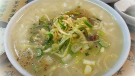 깔끔한 단품 메뉴와 푸짐한 상차림의 코스 메뉴