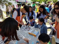 [푸른 5월, 안양 지역 신나는 어린이날 축제 풍성]“탈 없이 건강하게만 자라라~”