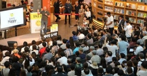 별마당 도서관 명사들의 명소 됐다