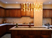 “100명까지 모일 수 있는 공간을 빌려드려요”