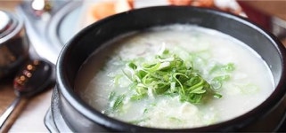 [가슴을 따뜻하게 덮여주는 우리 동네 국밥집]한 그릇의 승부 국밥, 시간과 정성으로 만들어진 별미