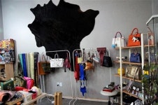 시간이 지날수록 깊은 멋을 더해가는 가죽공예의 매력 속으로 풍덩~ 빠져보세요