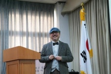 손글씨 교육 서둘러야 한다!