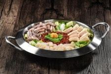 장모님의 마음을 담은 감각적인 두 사위의 전골요리