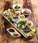 연안의 해산물 요리를 정갈하게 담아낸 ‘연안식당’