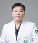 [통합암의학 전문가 인터뷰│유화승 대전대둔산한방병원 동서암센터 교수] 통합 암치료 대세인데 한국의료는 폐쇄적