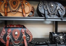 [우리 동네 공방나들이, 가죽공예공방]가죽, 쌓인 시간만큼 멋스러움 더해져