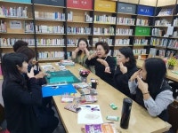 [파주시 1호 다문화도서관 무지개작은도서관 <책이랑 놀이랑>]엄마 나라로 떠나는 그림책 여행 함께 해요~