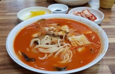 서초동 수타 짜장 전문점 ‘그 옛날 손 짜장’