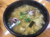 얼큰하고 시원한 국물 맛 돋보이는 믿고 찾는 오래된 맛집