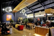 [드라이브 길에 만나는 ‘베이커리 카페’]잠시 멈춤, 갓 구운 빵과 커피에 끌리다~