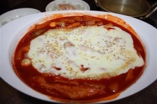 [세대불문 국민간식 ‘국물떡볶이’]야들야들한 식감, 감칠맛 나는 한 접시의 행복!