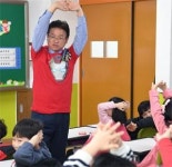 초등 교사로 변신한 이철우 지사