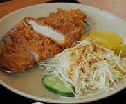 바삭하고 두툼한 돈가스 맛집 ‘다동돈까스’