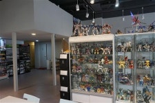 [분당·용인에서 찾은 온 가족, 세대 공감 놀이터]세월을 거스르는 인기 아이템, 인형놀이 VS 조립놀이