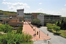 [용인한국외국어대학교 부설고등학교]진로 중심 융합 프로그램으로 국내·국제 명문 대학에 진학