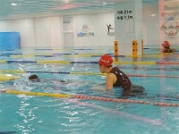 [분당·용인지역 어린이 전문 수영장]생애 첫 수영은 어린이 눈높이를 맞춘 곳에서