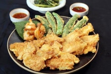 “3대가 이어온 춘천의 맛! 그대로 느껴보세요”