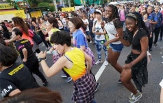 세계 춤 즐기며 가을 맞으세요