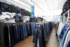 전국 최저가 청바지 할인매장 ‘쪼리원당점’ 봄 신상품 대축제