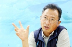 [인터뷰│김명환 민주노총 위원장] 코로나19, 조직된 노동자가 연대와 책임을 실현할 때