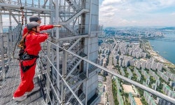 롯데월드타워 전망대 서울스카이… 541m 상공서 스카이브릿지 투어