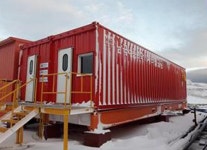 남극세종기지에서 한국 수박 먹는다