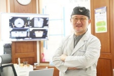일산 리빙웰 치과병원 김현철 병원장, 중부권 치과의사회 종합학술대회에서 특강