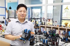 로봇코딩지도사, 보드게임지도사 두 마리의 토끼를 잡다