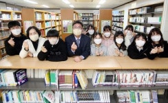 [금정중학교 도서관] 문학이 있는 별 헤는 밤 수업 … 교과 교사들과 적극 협력