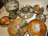 닭칼국수 & 감자전 역삼역 맛집 ‘선덕칼국수’