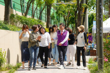 아이들 등하굣길이 초록숲으로
