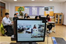 교육부, 군외중학교에 원격멘토링 수업 실시... 진로교육에 기여 효과