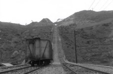 기차가 산에 오르는 방법