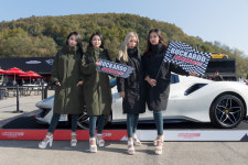 버커루, 슈퍼레이스 챔피언십 후원 ‘선미 야상점퍼’로 화려한 피날레 장식!