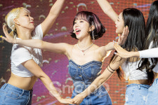 비비지, 청량감 가득한 ’러브에이드’로 무더위 날려보세요!