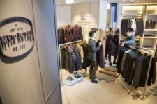 엠비오, 남성 라이프스타일숍 첫발