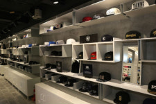 햇츠온, 명동점 리뉴얼 오픈