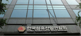 성 회장 고사 끝 유임 수락