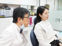 고령자도 내비게이션 임플란트로 임플란트 시술 부담 줄어