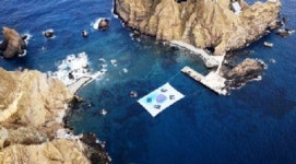 독도 앞바다 초대형 태극기 ‘기네스북’ 도전