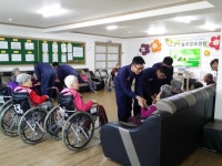 해군1함대 138편대, 청림동 늘푸른요양원 봉사활동