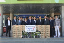 추석 맞아 연일읍사무소 등 이웃돕기 식품 전달