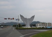 수억 들인 조형물…관리자 누구?