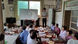 봉화 재산면 갈산1리 경로당서 어르신 대상 찾아가는 한글 가르치기 이동 한글학교 교육