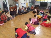 할매할배ㆍ어린이집 원생 함께하는 ‘소통의 시간’