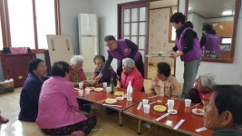 포항 북구청-(사)한국중식나눔봉사회, 짜장면 무료 급식 봉사