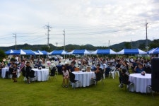 블루썸누보 파티&파머스마켓 ‘성황’…영천 와인 맛과 향에 빠지다